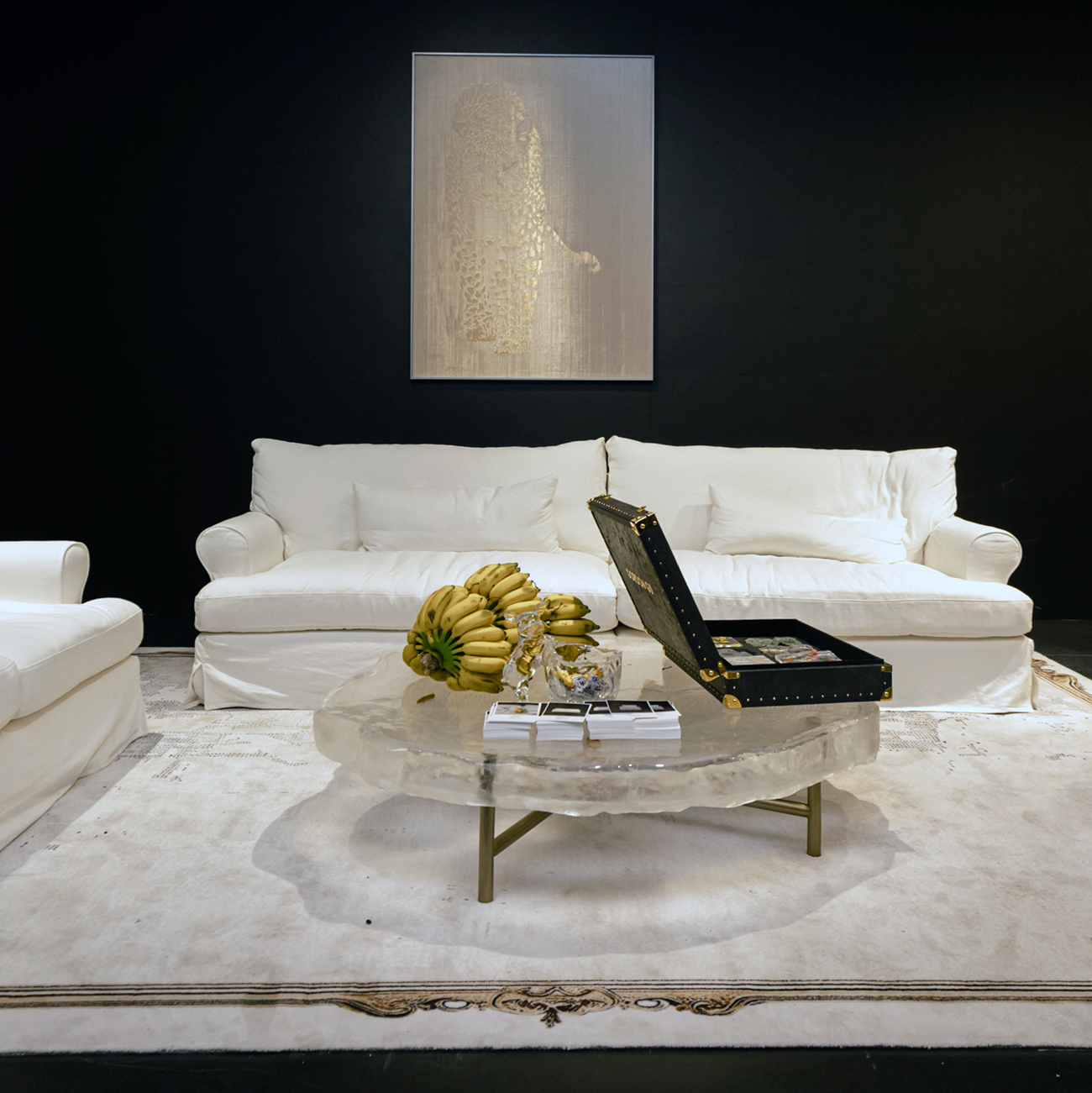 "majestic stag" bronze & crystal dining table | classical art furniture (copy) "majestic stag" bronze & crystal dining table | classical art furniture (copy)