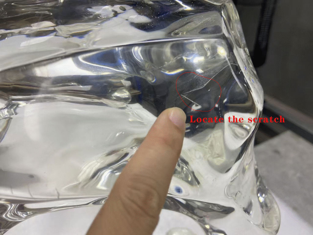 3确认划痕位置